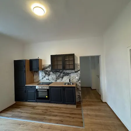 Apartament Centrally Located Large Split-level *