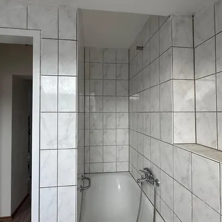 Centrally Located Large Split-level Apartament Düren - Eifel